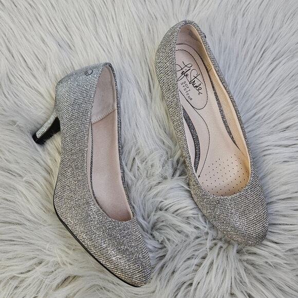 LifeStride Parigi Dress Pump Silver Sparkle Heels Size 6.5M Holiday Party Event - Picture 2 of 15